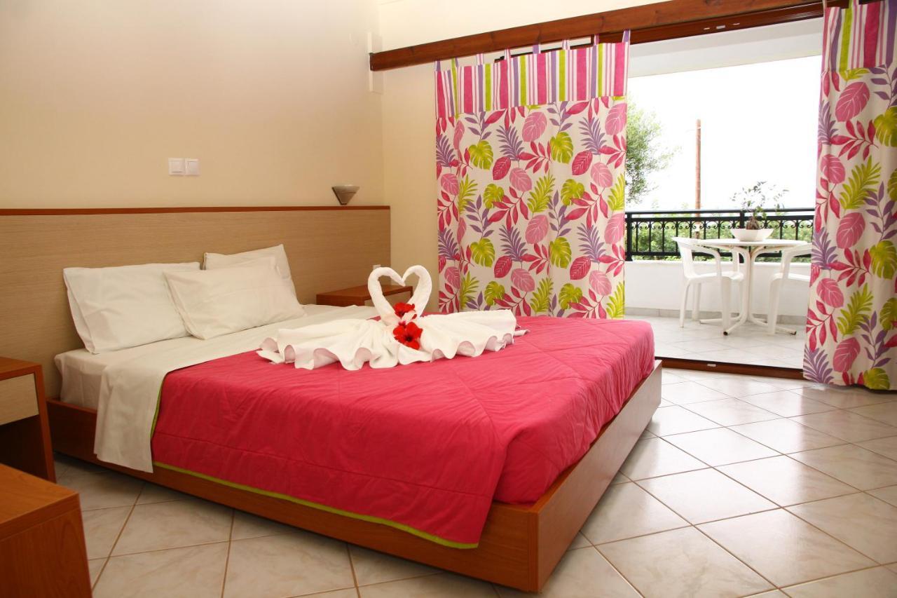 Bella Vista Hotel "By Checkin" แอร์ซอนิสซอส ภายนอก รูปภาพ