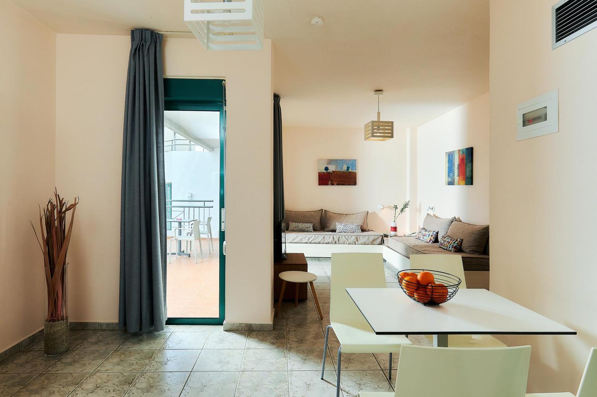 Bella Vista Hotel "By Checkin" แอร์ซอนิสซอส ภายนอก รูปภาพ