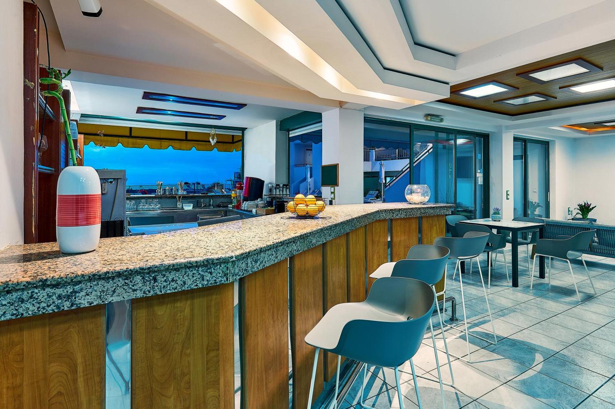 Bella Vista Hotel "By Checkin" แอร์ซอนิสซอส ภายนอก รูปภาพ