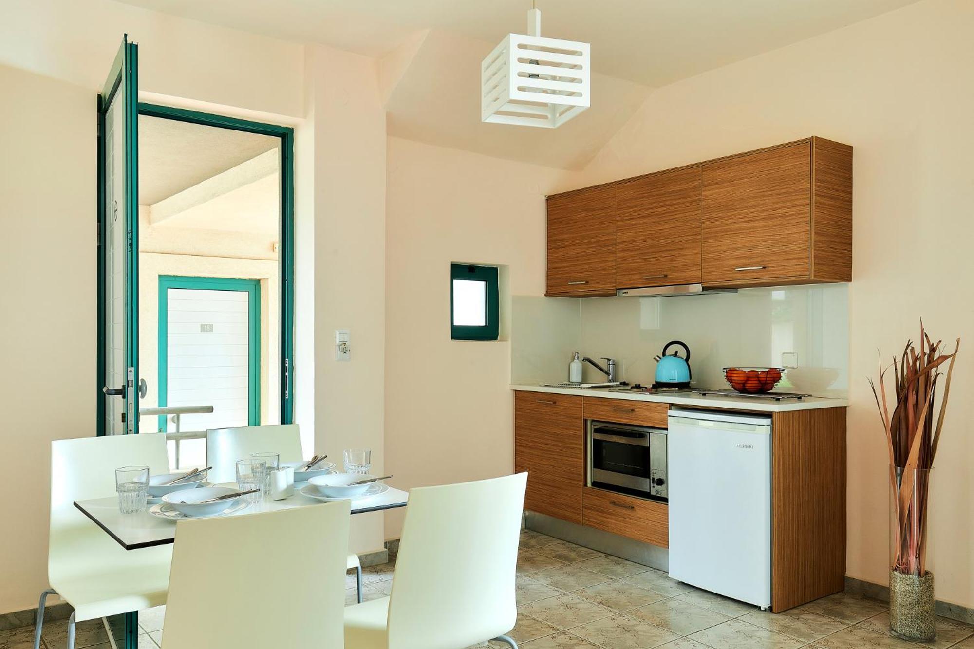 Bella Vista Hotel "By Checkin" แอร์ซอนิสซอส ภายนอก รูปภาพ