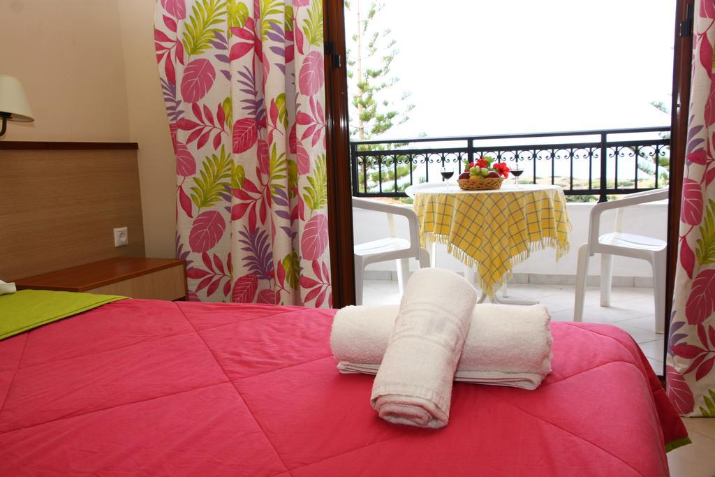 Bella Vista Hotel "By Checkin" แอร์ซอนิสซอส ภายนอก รูปภาพ