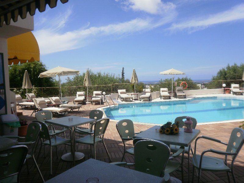 Bella Vista Hotel "By Checkin" แอร์ซอนิสซอส ภายนอก รูปภาพ