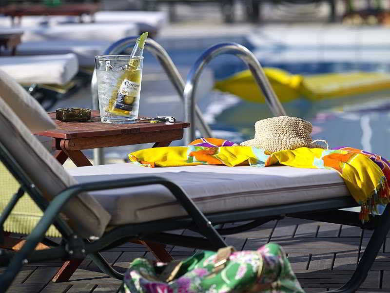 Bella Vista Hotel "By Checkin" แอร์ซอนิสซอส ภายนอก รูปภาพ